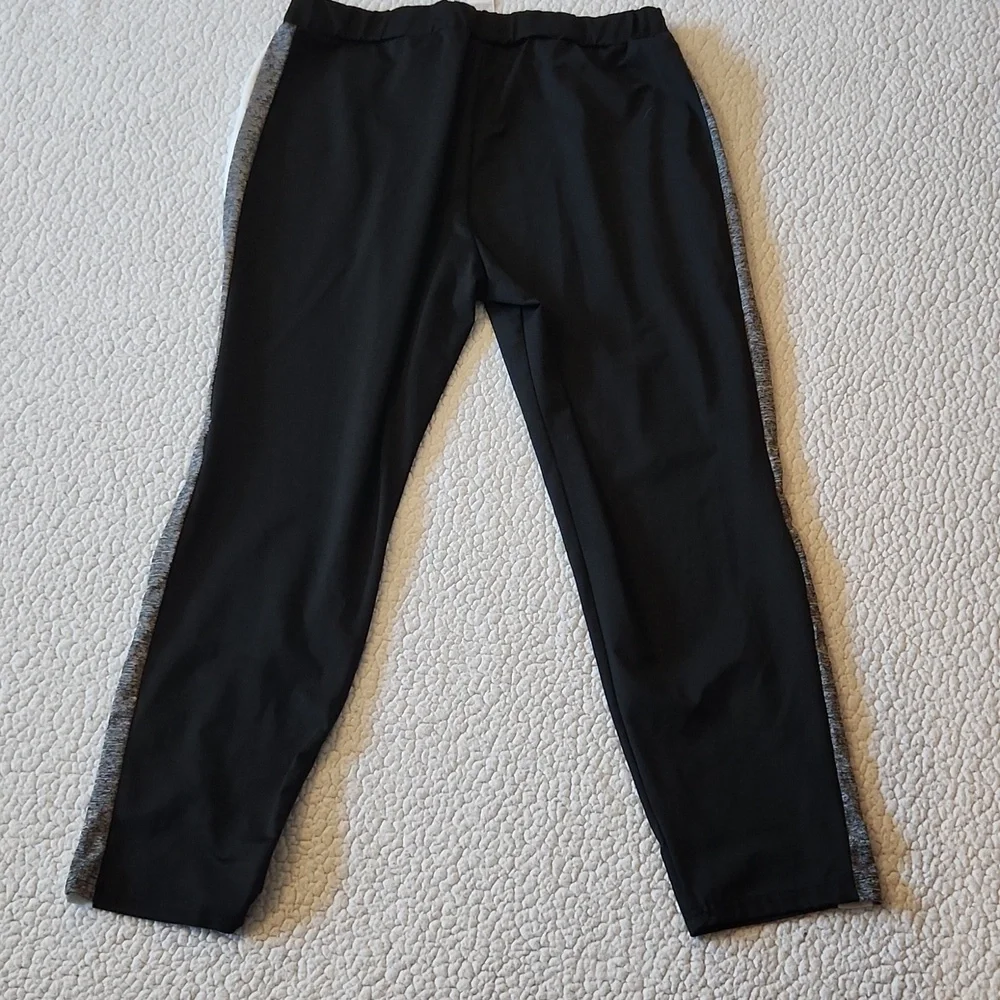 Shein Curve Varsity Stripe Tapered Straight Leg Cropped Pull On Style Pants